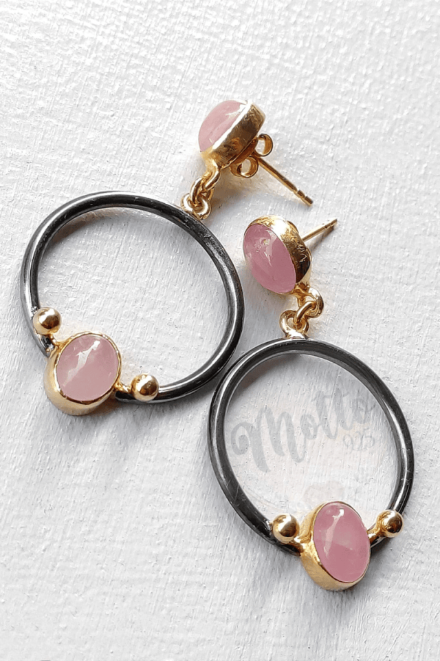 Gold & Siyah Rodyum Kaplamalı Rose Kuvars Taşlı Küpe