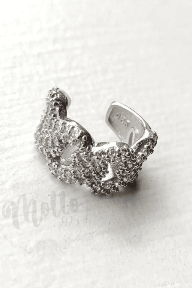 Yarım Tur Beyaz Taşlı Zincir Form Earcuff Küpe