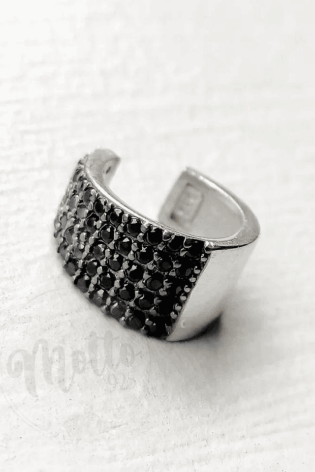 Beş Sıra Taş Detaylı Yarım Tur Earcuff Küpe