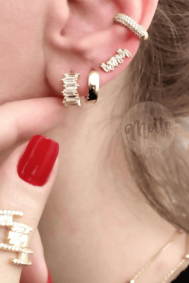Yarım Tur Taşlı Earcuff Küpe - Gold