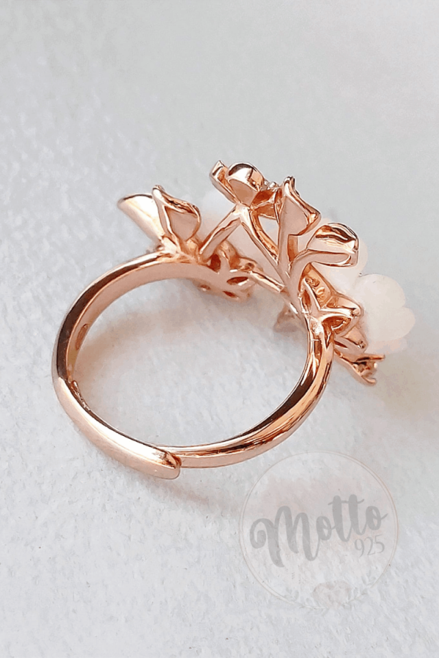 İthal Sedef Çiçek Motifi & Mineli Tasarım Yüzük