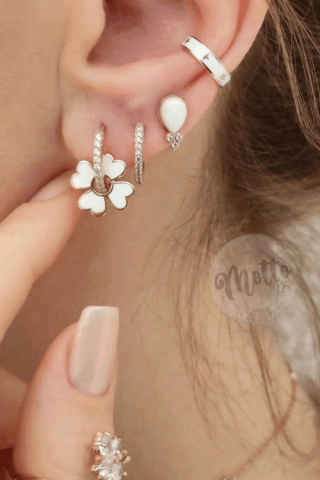 Mineli Yıldız Figürlü Küçük Boy Earcuff